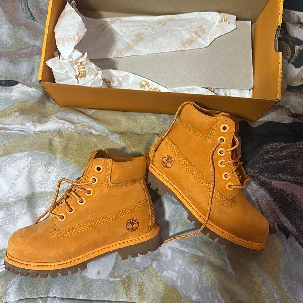 Orange premium Timberland waterproof boot, medium